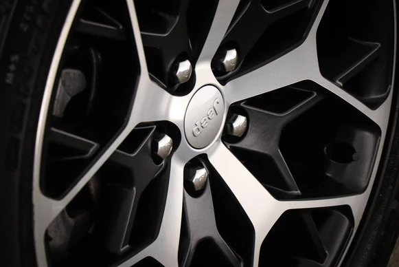 Jeep Grand Cherokee - Afbeelding 27 van 30