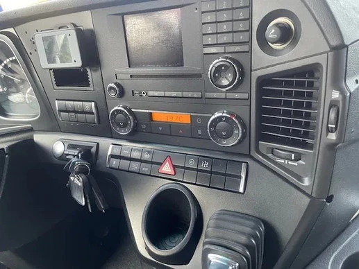 Mercedes-Benz Actros - Afbeelding 7 van 13