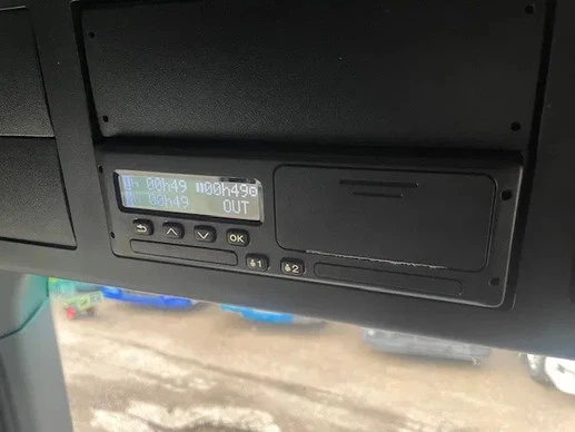 Mercedes-Benz Actros - Afbeelding 8 van 13