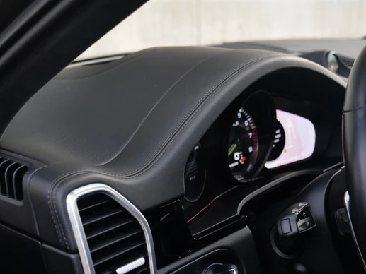 Porsche Cayenne - Afbeelding 6 van 30