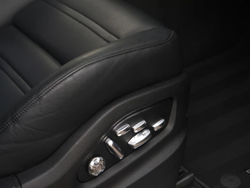 Porsche Cayenne - Afbeelding 23 van 30