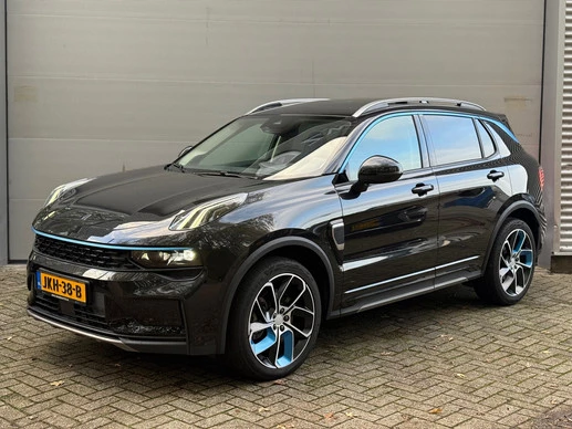 Lynk & Co 01 - Afbeelding 1 van 29