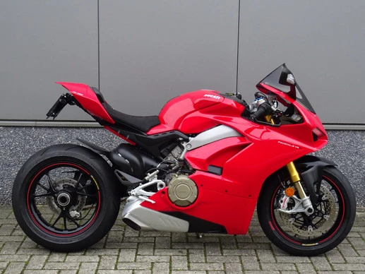 Ducati Panigale V4 - Afbeelding 1 van 17