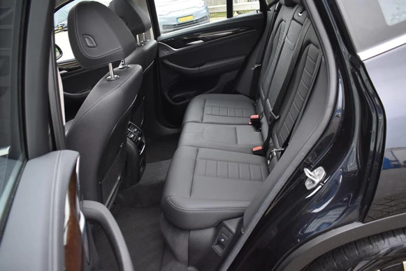 BMW iX3 - Afbeelding 11 van 30