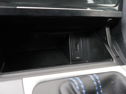 Volkswagen e-Golf - Afbeelding 19 van 30