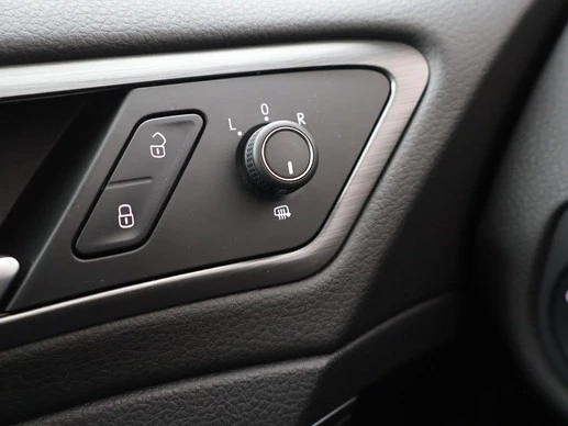 Volkswagen e-Golf - Afbeelding 26 van 30