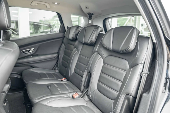 Renault Scénic - Afbeelding 14 van 29