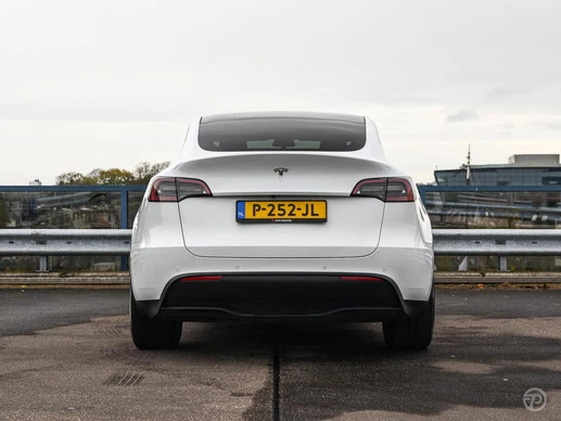 Tesla Model Y - Afbeelding 5 van 30