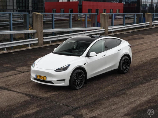 Tesla Model Y - Afbeelding 8 van 30