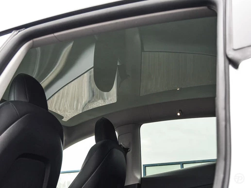 Tesla Model Y - Afbeelding 14 van 30