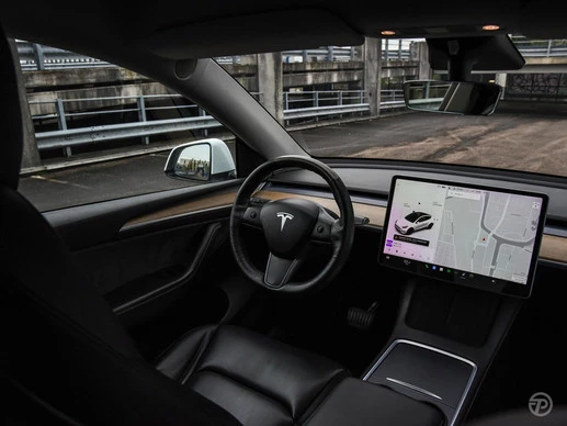 Tesla Model Y - Afbeelding 15 van 30