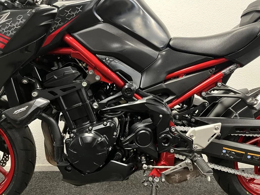 Kawasaki Z900 - Afbeelding 17 van 22