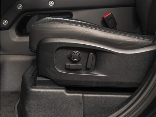 Land Rover Defender - Afbeelding 16 van 30