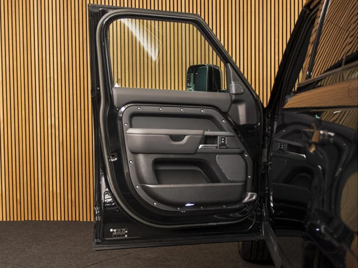 Land Rover Defender - Afbeelding 19 van 30