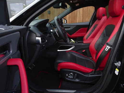 Jaguar F-PACE - Afbeelding 15 van 30