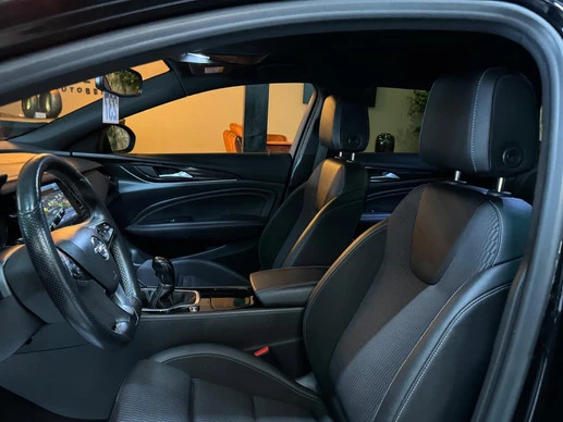 Opel Insignia - Afbeelding 28 van 30
