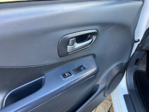 Suzuki Alto - Afbeelding 9 van 22