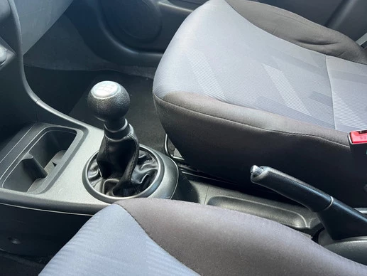 Suzuki Alto - Afbeelding 16 van 22