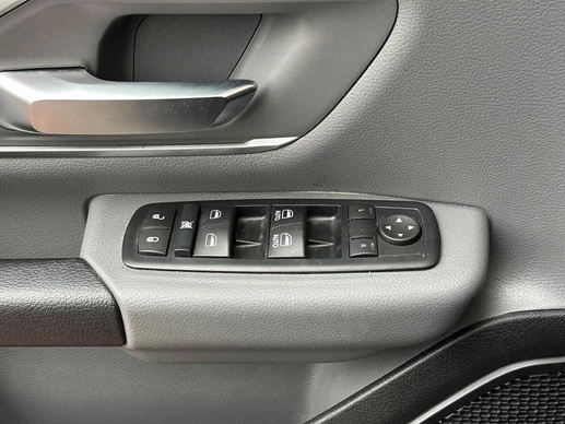 Dodge Ram 1500 - Afbeelding 16 van 29