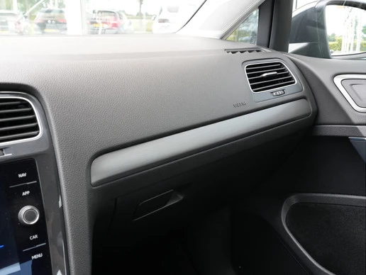 Volkswagen e-Golf - Afbeelding 26 van 30