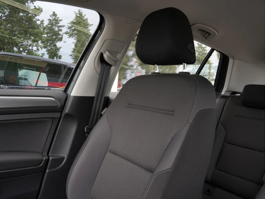 Volkswagen e-Golf - Afbeelding 28 van 30