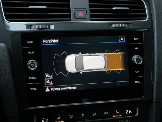 Volkswagen e-Golf - Afbeelding 22 van 30