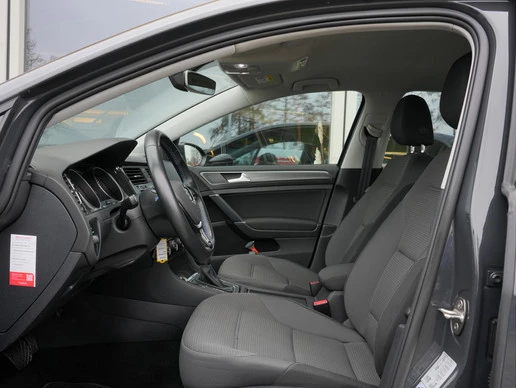 Volkswagen e-Golf - Afbeelding 29 van 30