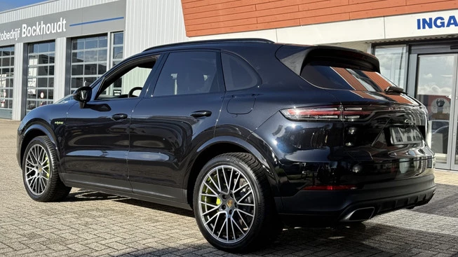 Porsche Cayenne - Afbeelding 2 van 30
