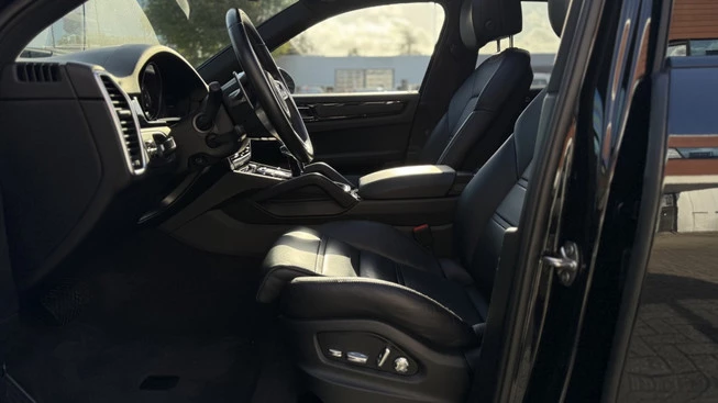 Porsche Cayenne - Afbeelding 8 van 30