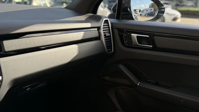 Porsche Cayenne - Afbeelding 19 van 30