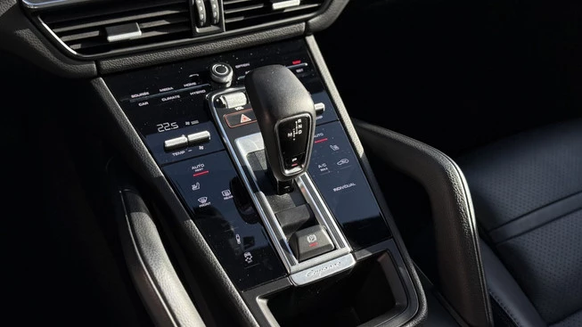 Porsche Cayenne - Afbeelding 21 van 30