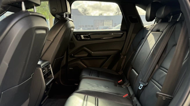 Porsche Cayenne - Afbeelding 23 van 30