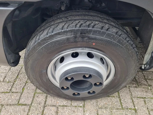 Iveco Daily - Afbeelding 16 van 30