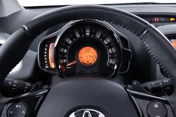 Toyota Aygo - Afbeelding 17 van 29