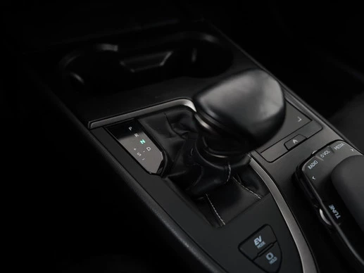 Lexus UX - Afbeelding 13 van 30