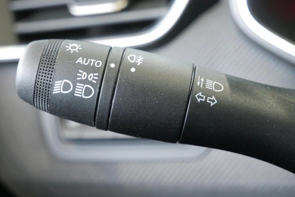 Renault Clio - Afbeelding 22 van 30