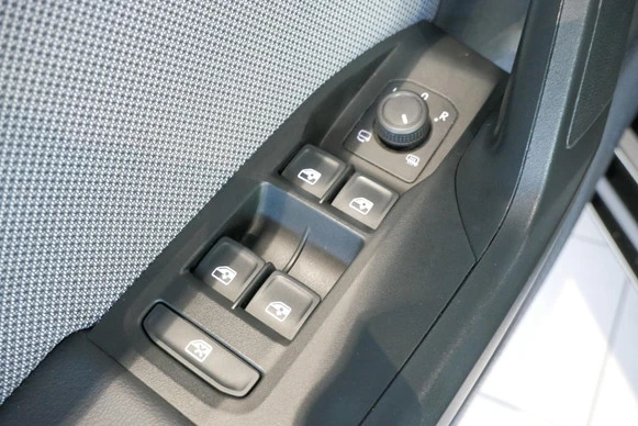 SEAT Leon - Afbeelding 24 van 30