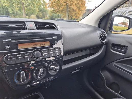 Mitsubishi Space Star - Afbeelding 28 van 30