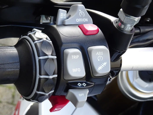 BMW S 1000 XR - Afbeelding 9 van 16