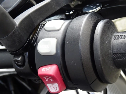 BMW S 1000 XR - Afbeelding 9 van 17