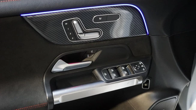 Mercedes-Benz GLB - Afbeelding 12 van 30