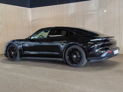 Porsche Taycan - Afbeelding 6 van 30