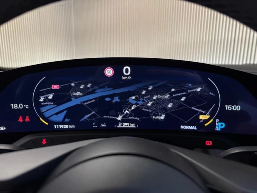 Porsche Taycan - Afbeelding 19 van 30