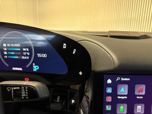 Porsche Taycan - Afbeelding 20 van 30