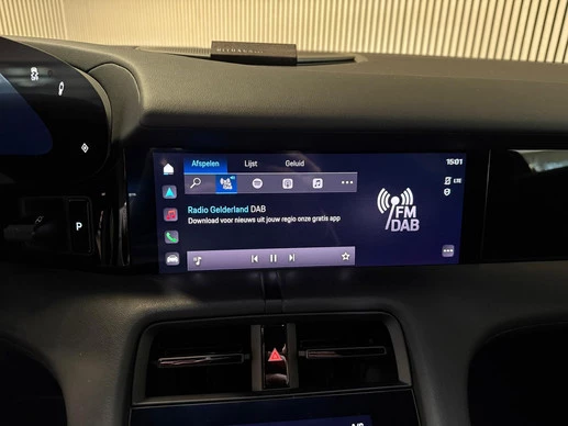 Porsche Taycan - Afbeelding 22 van 30