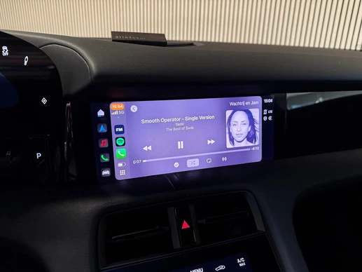 Porsche Taycan - Afbeelding 28 van 30