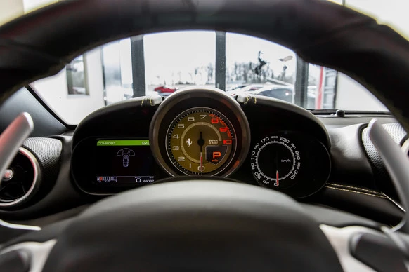 Ferrari California - Afbeelding 8 van 26