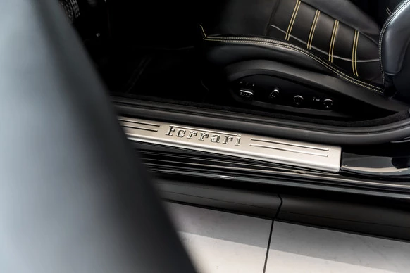 Ferrari California - Afbeelding 20 van 26