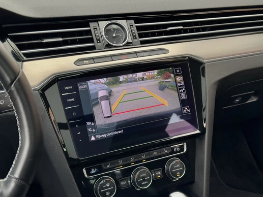 Volkswagen Passat - Afbeelding 10 van 30