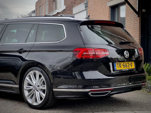 Volkswagen Passat - Afbeelding 16 van 30